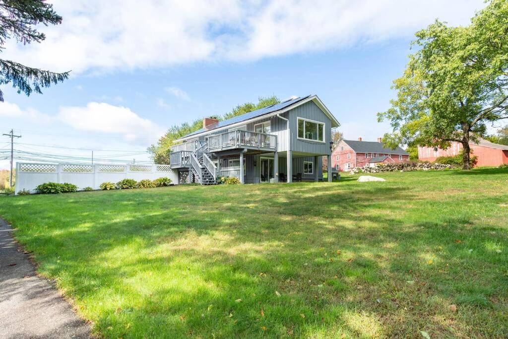 Vila Unique Retreat With Private Patio, 4 King Beds And Bbq Groton Exteriér fotografie
